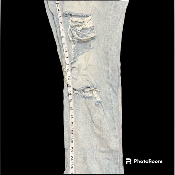 New York & Company LIKE NEW SoHo Distressed Weekender Jeans - Size: 12 - Picture 8 of 10